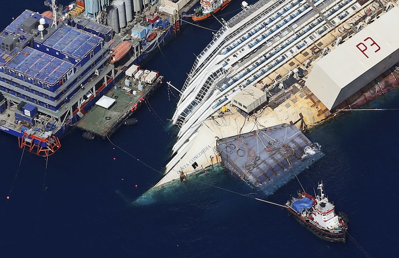 Costa Concordia Wreck Removal (1)