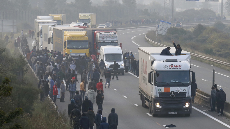 Migrants Calais Rocade Portuaire